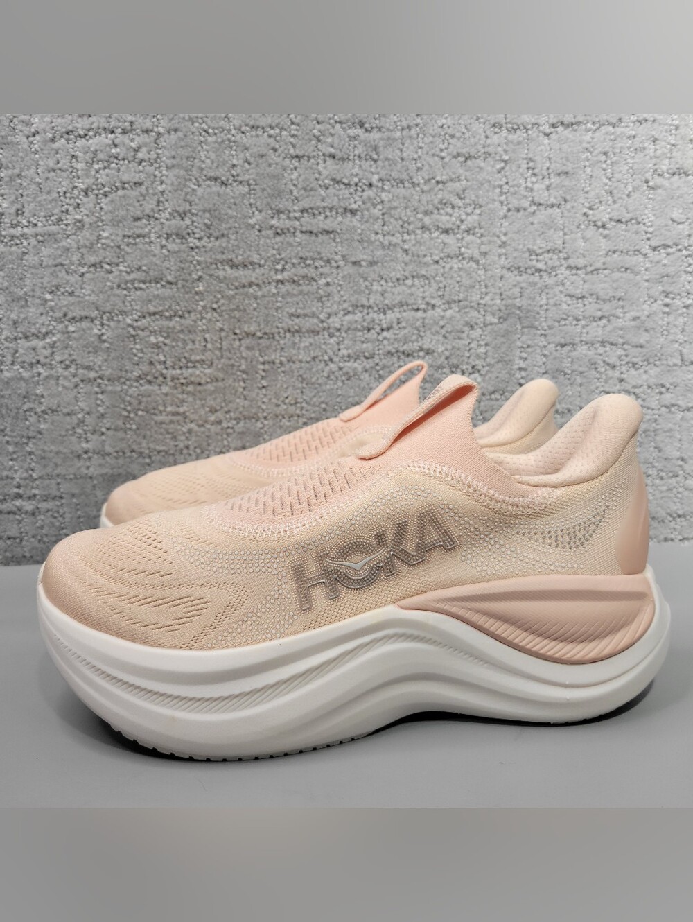 Hoka Skyward Laceless Womens Size US 6.5B Rose Latte/Rose Cream Recovery Shoes